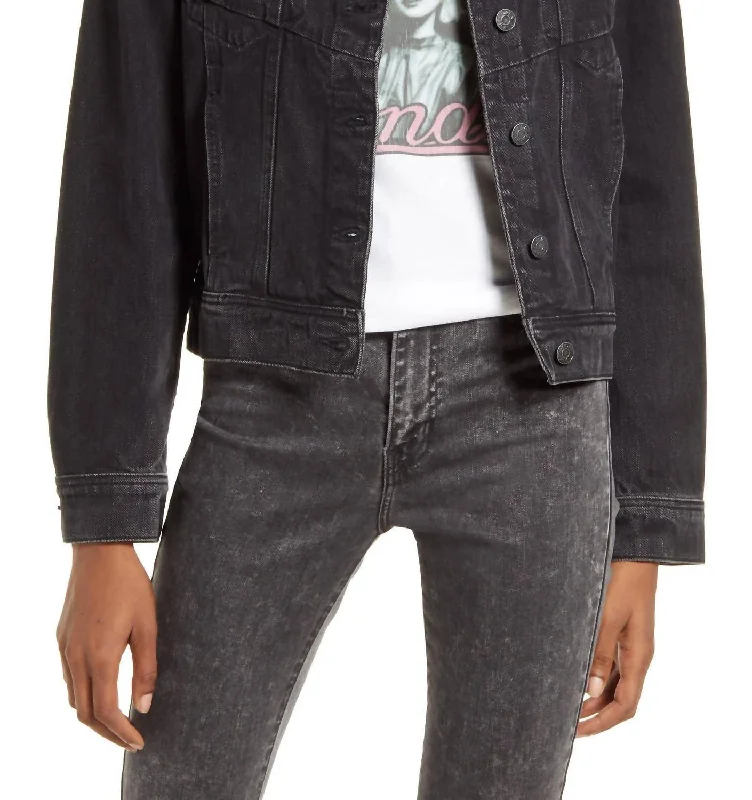 Women's Basic Trucker Denim Jacket In Black