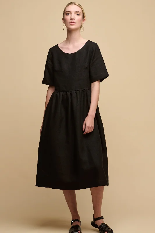 Women's Crew Neck Gathered Dress - Black Linen